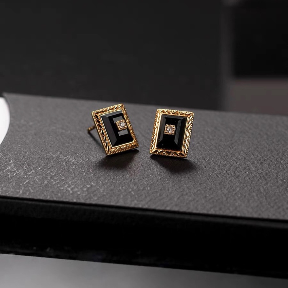 Premium Gold plated Sterling silver black Onyx studs - Picture 5 of 5